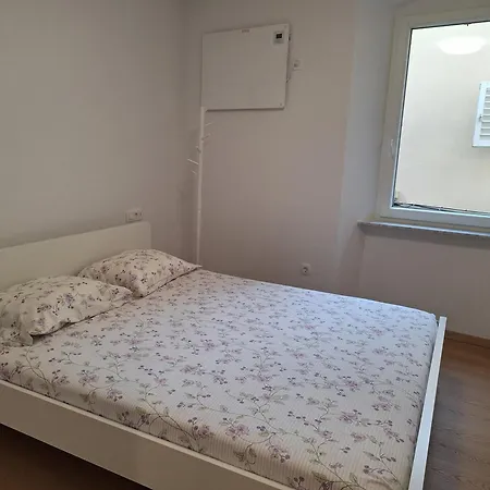 Apartma Danica بيران
